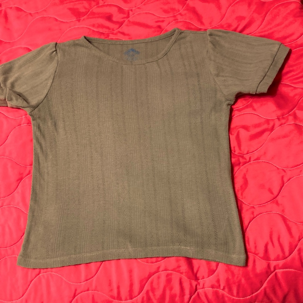 There About girls short sleeve shirt size 7/8